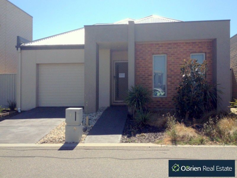 2 Leicester Square, Pakenham VIC 3810