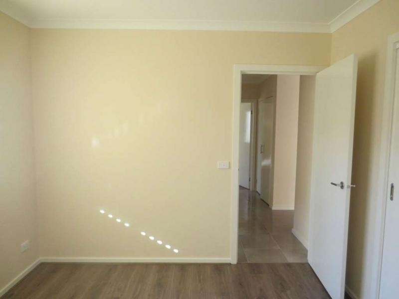 15 Hemmingway Grove, Cranbourne West VIC 3977