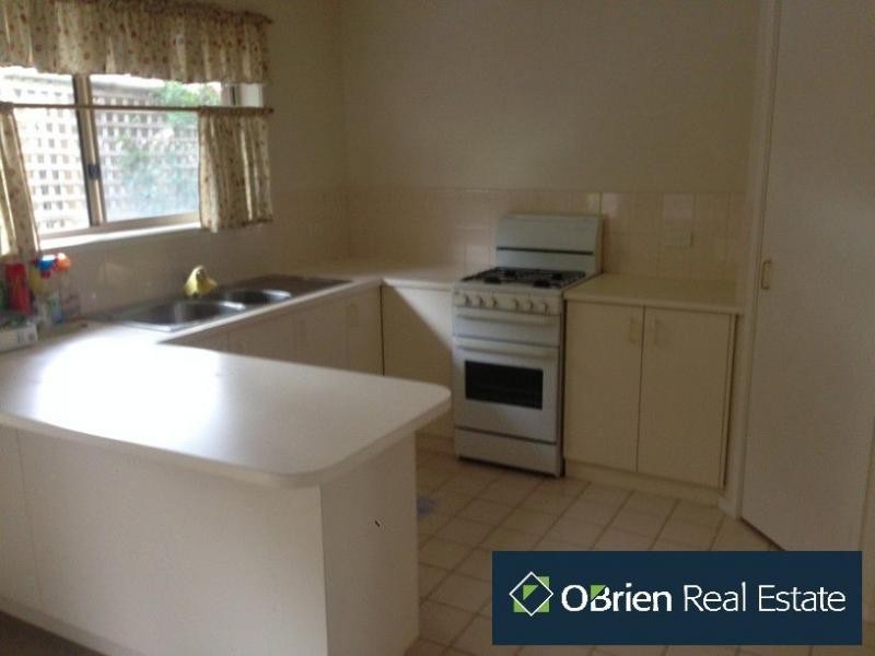 14 Cumberland Chase, Hampton Park VIC 3976