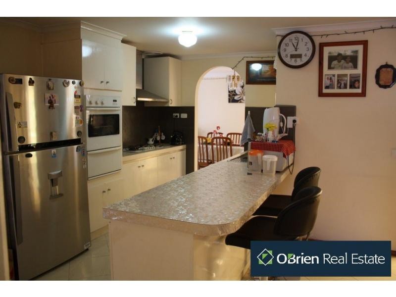 10 Ivan Crescent, Hampton Park VIC 3976