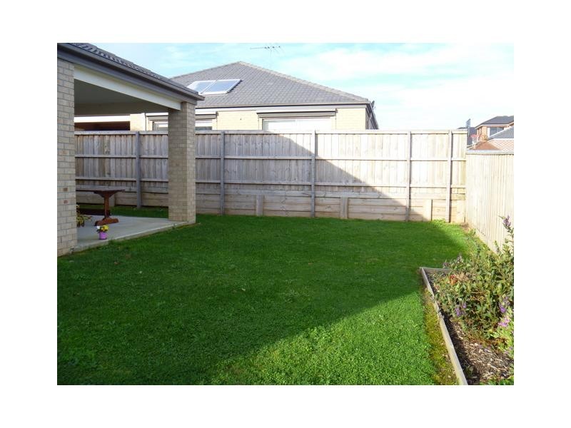 43 Saul Avenue, Berwick VIC 3806