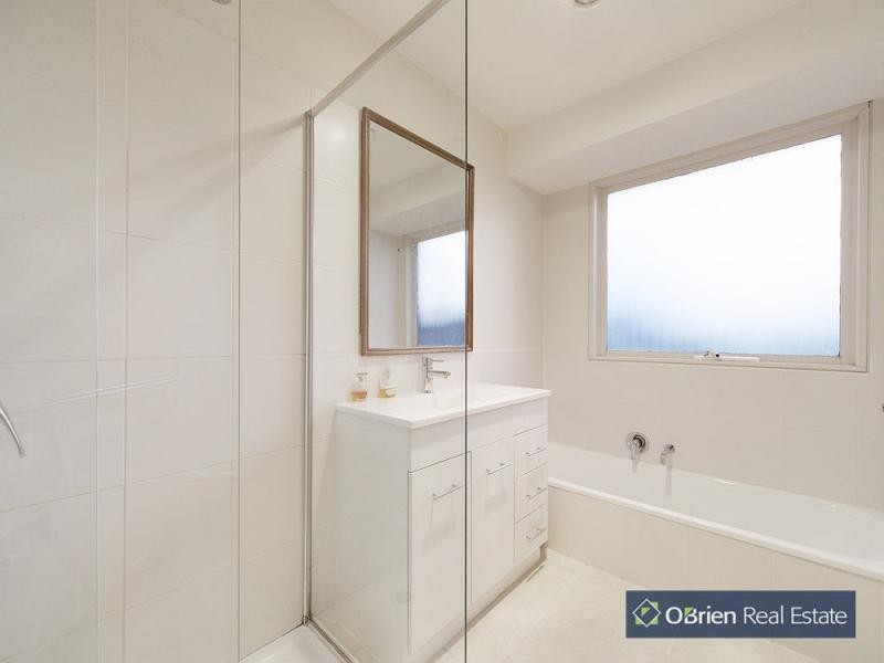 7 Burke Court, Cranbourne North VIC 3977