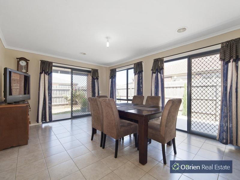 29 Pharaoh Drive, Cranbourne VIC 3977