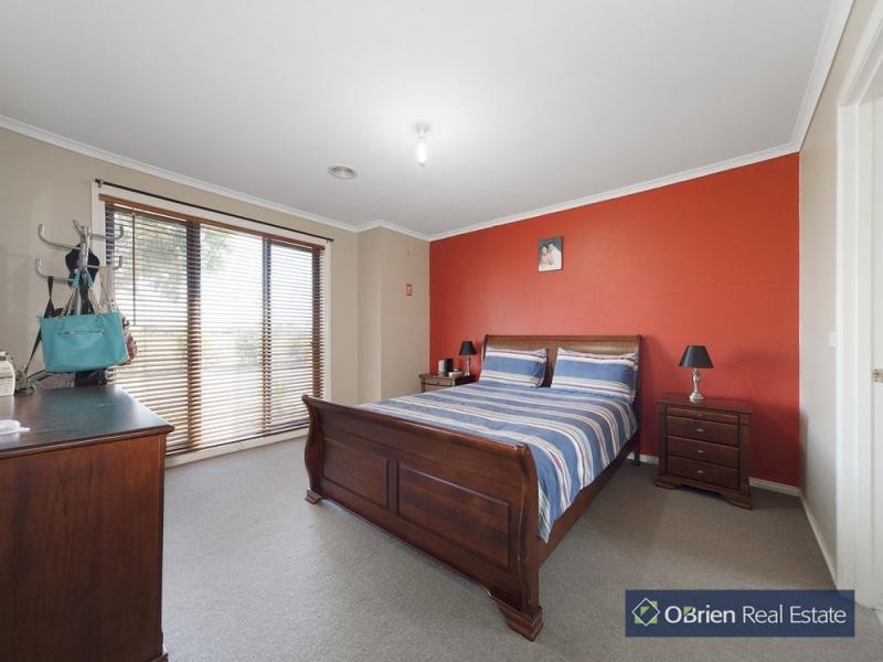 29 Pharaoh Drive, Cranbourne VIC 3977