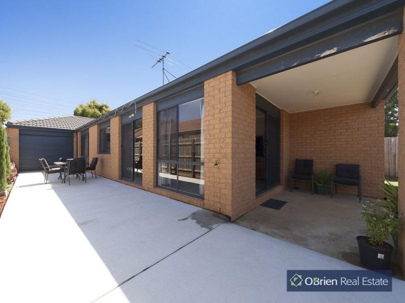 29 Pharaoh Drive, Cranbourne VIC 3977