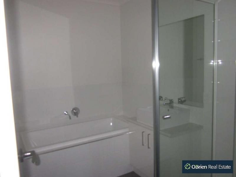 26 Demmie Mews, Lyndhurst VIC 3975