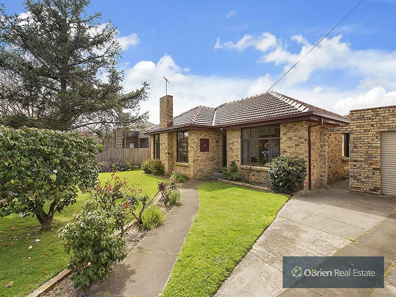 4 Linden Avenue, Cheltenham VIC 3192
