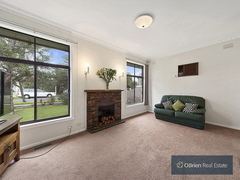 4 Linden Avenue, Cheltenham VIC 3192