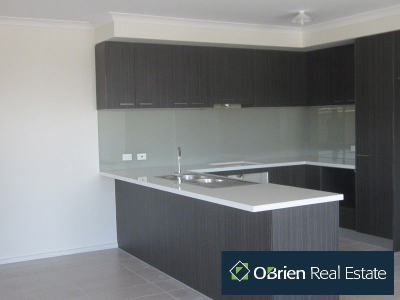 1 Avebury Place, Officer VIC 3809