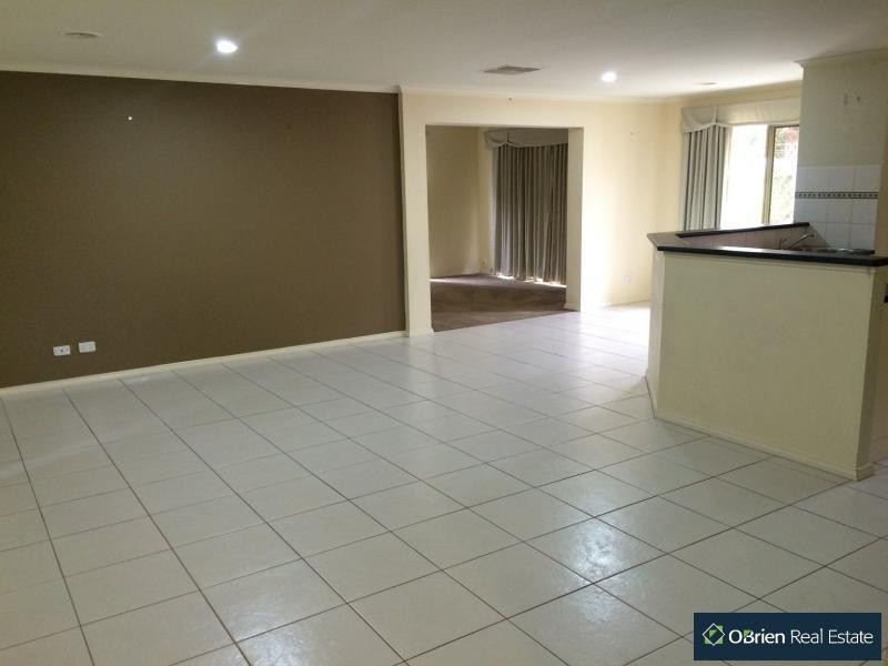 3 Essex Court, Cranbourne VIC 3977