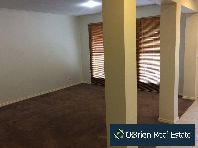 3 Essex Court, Cranbourne VIC 3977