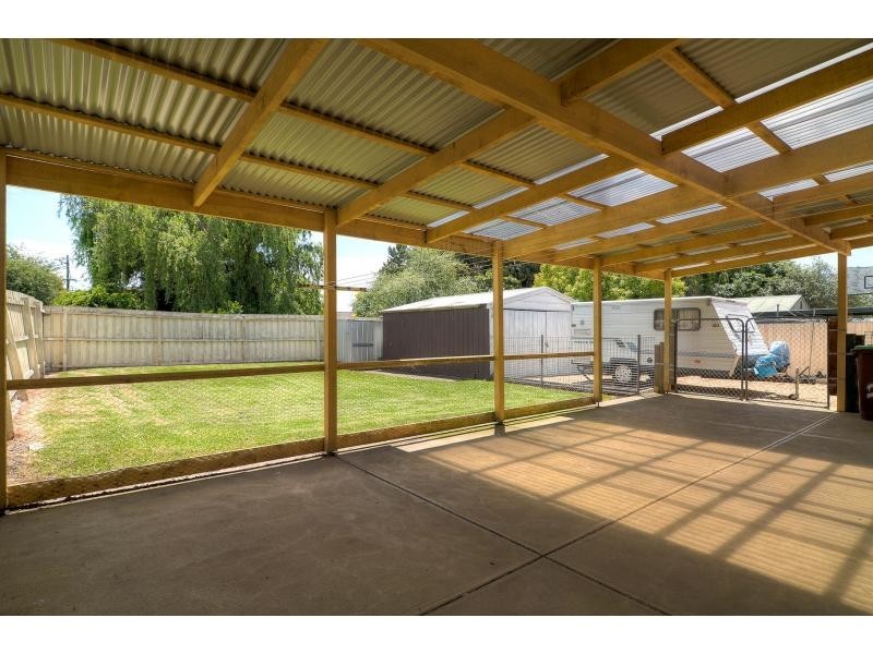25 Ainsleigh Court, Cranbourne VIC 3977