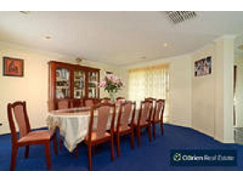 18 New England Way, Narre Warren VIC 3805