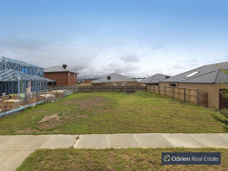 10 William Court, Officer VIC 3809