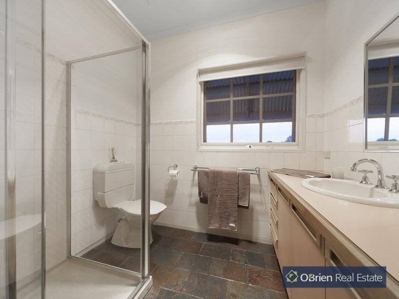 60 Landale Rd, Tooradin VIC 3980