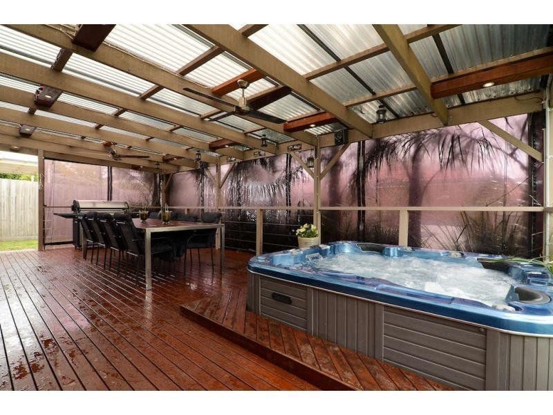 9 Suagrbush Drive, Lynbrook VIC 3975