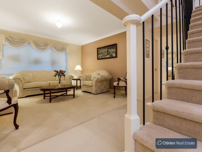 7 The Oval, Berwick VIC 3806