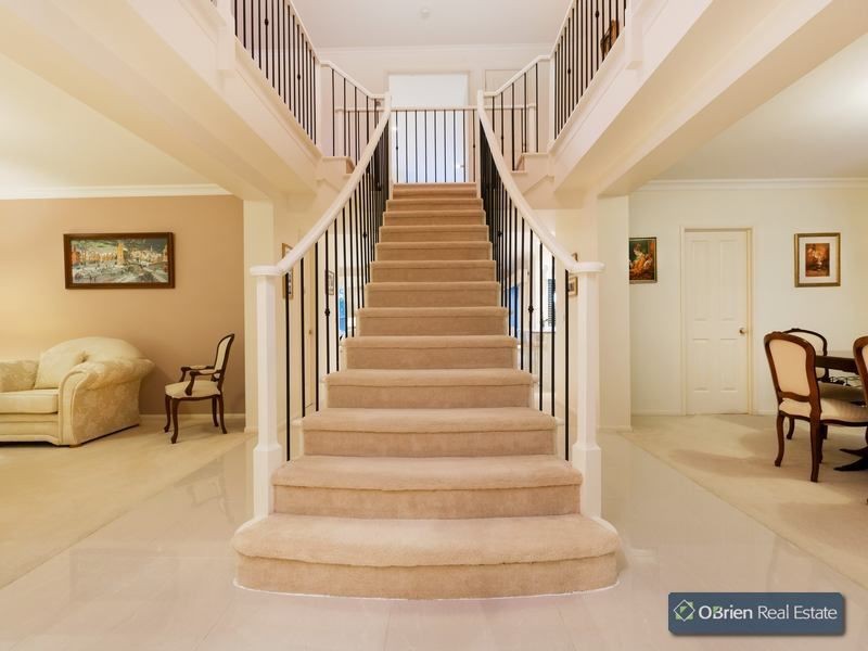 7 The Oval, Berwick VIC 3806