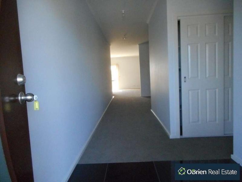 29 Forest Drive, Clyde North VIC 3978