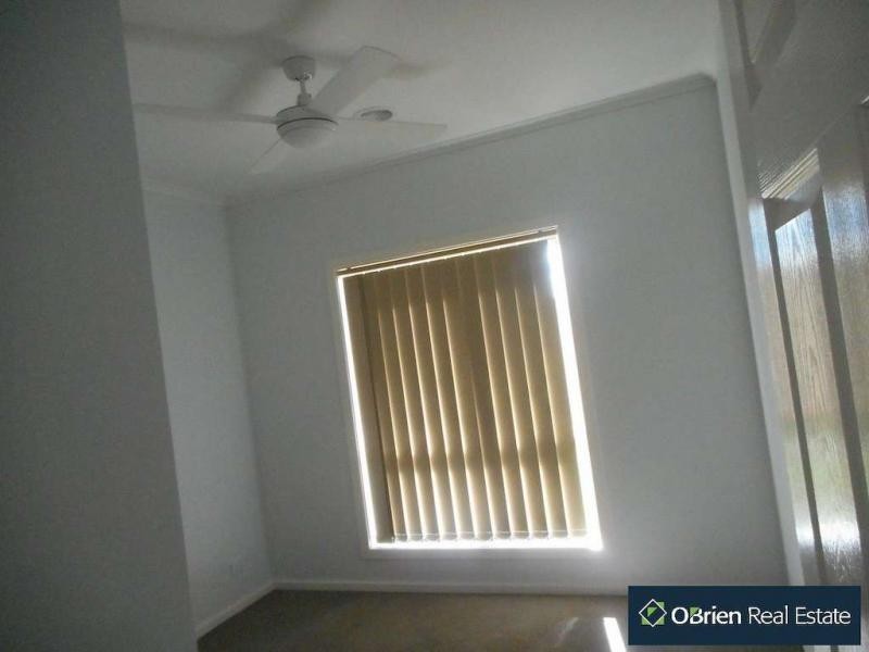 29 Forest Drive, Clyde North VIC 3978