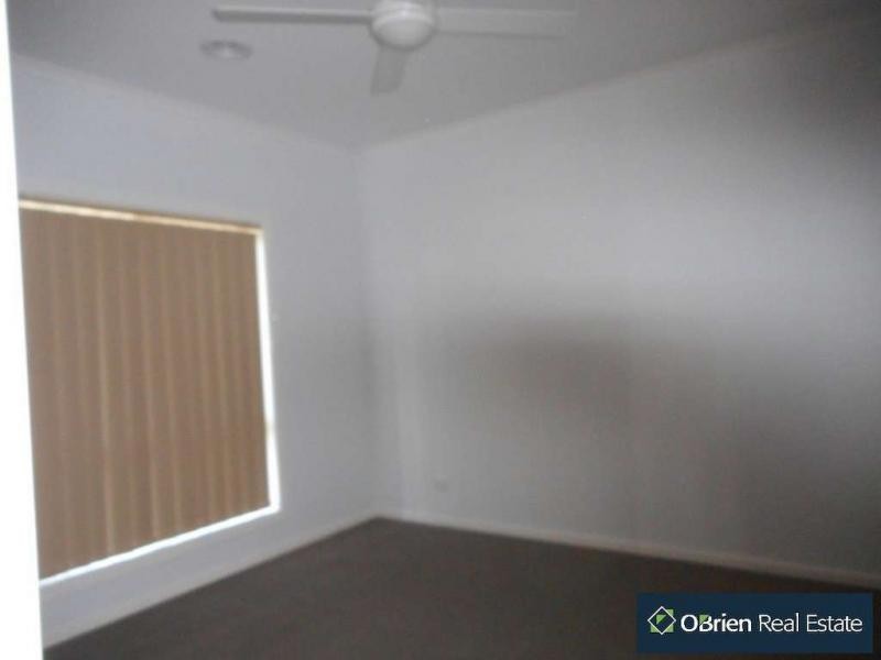 29 Forest Drive, Clyde North VIC 3978