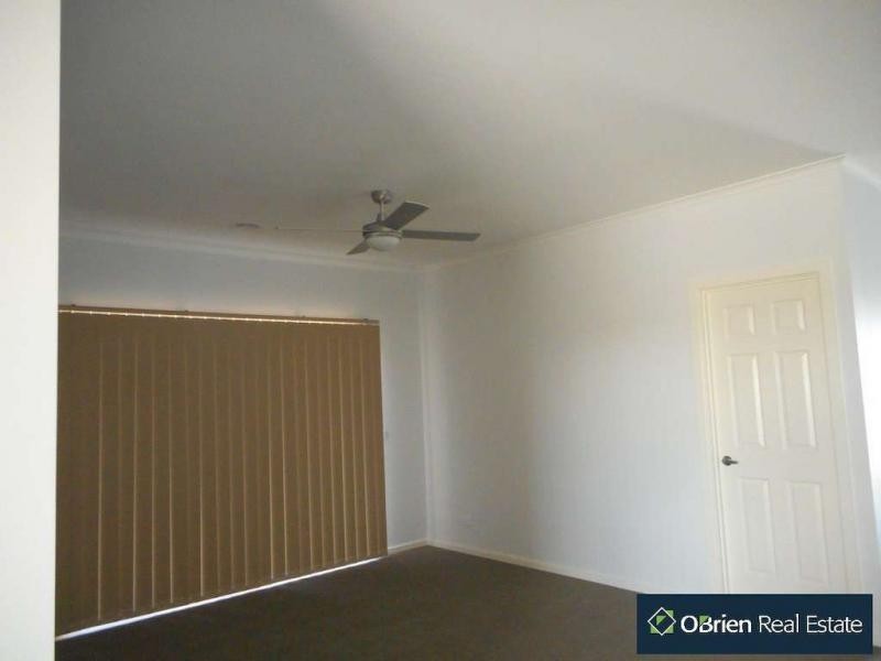 29 Forest Drive, Clyde North VIC 3978