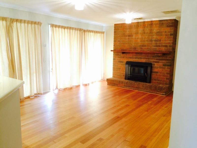 4 Topaz Place, Narre Warren VIC 3805