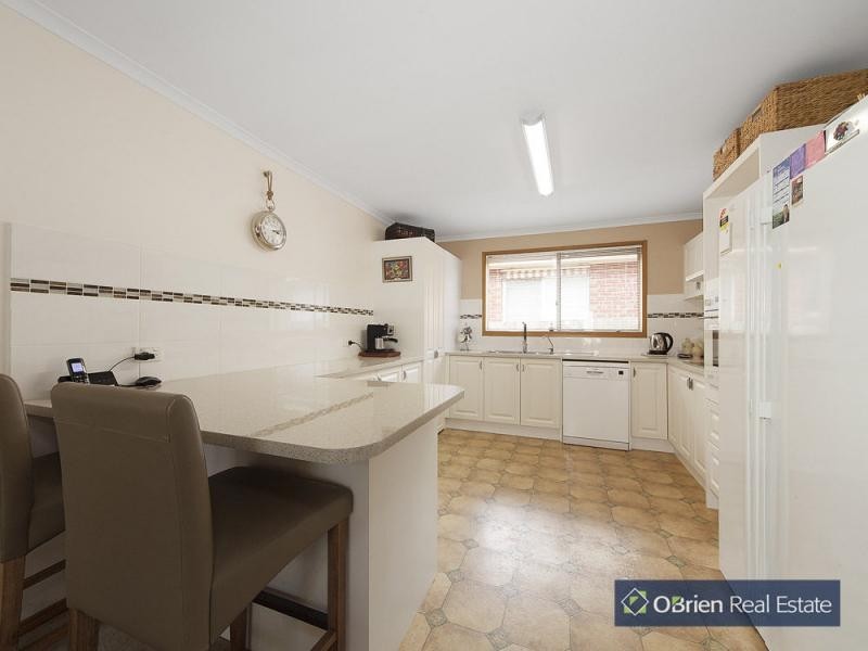 11 Spencer Court, Berwick VIC 3806