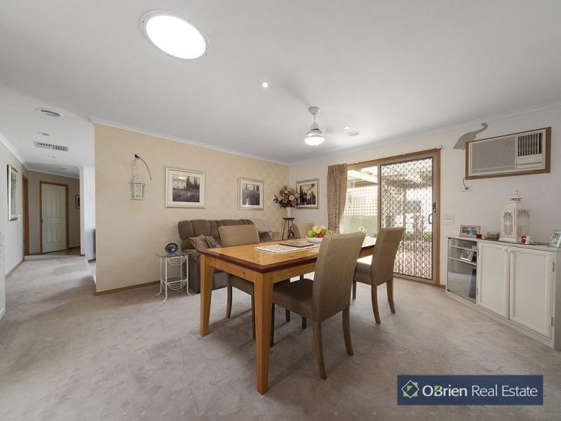 11 Spencer Court, Berwick VIC 3806