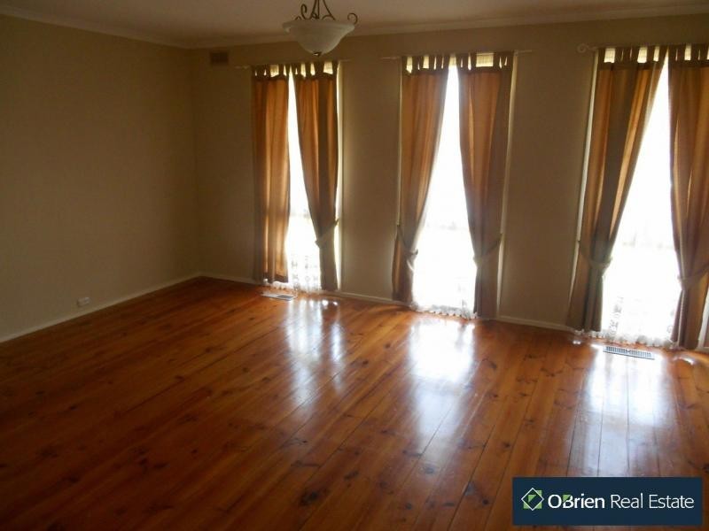 34 Summerlea Road, Narre Warren VIC 3805