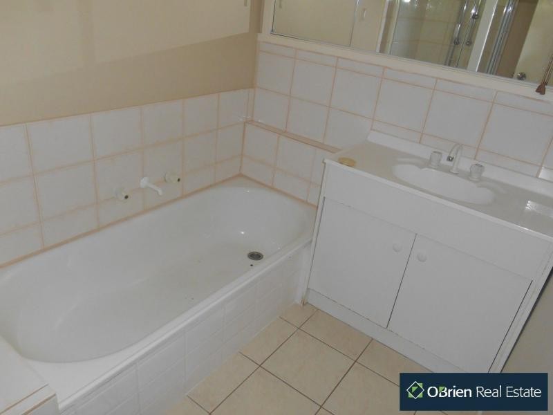 34 Summerlea Road, Narre Warren VIC 3805