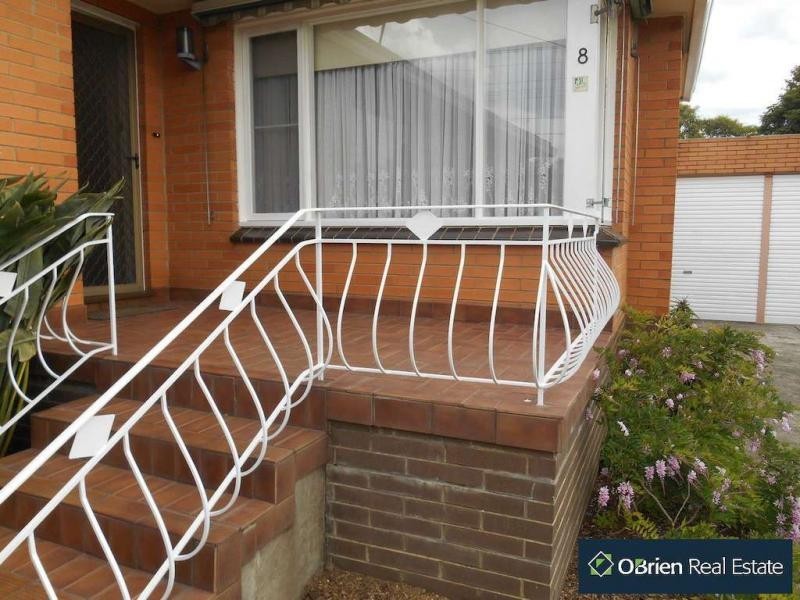 8 Kent Road, Narre Warren VIC 3805