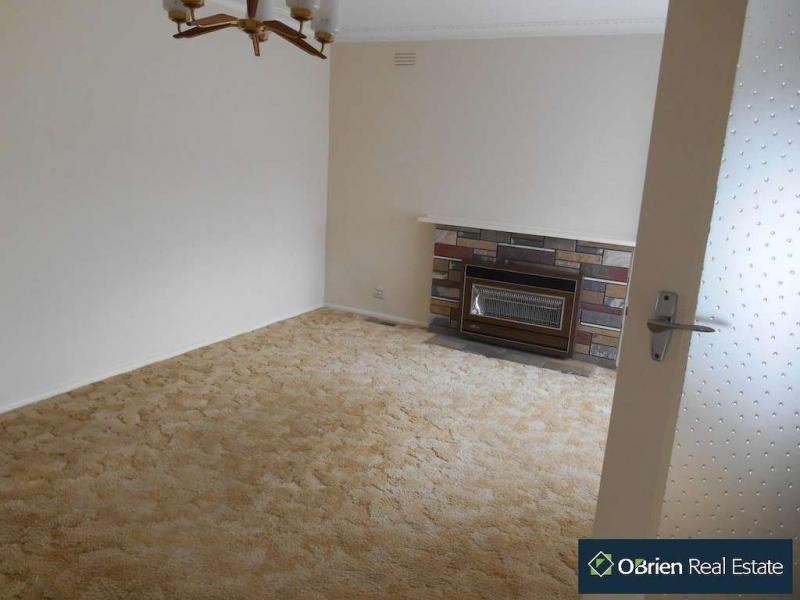 8 Kent Road, Narre Warren VIC 3805