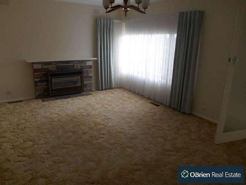 8 Kent Road, Narre Warren VIC 3805