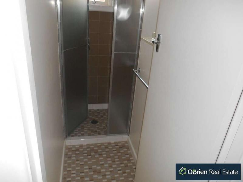 8 Kent Road, Narre Warren VIC 3805