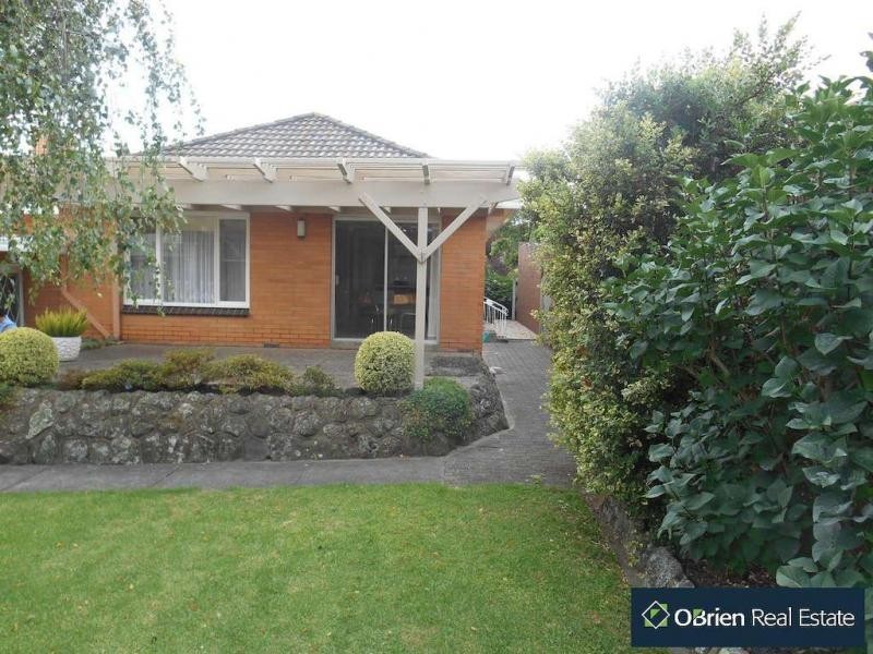 8 Kent Road, Narre Warren VIC 3805