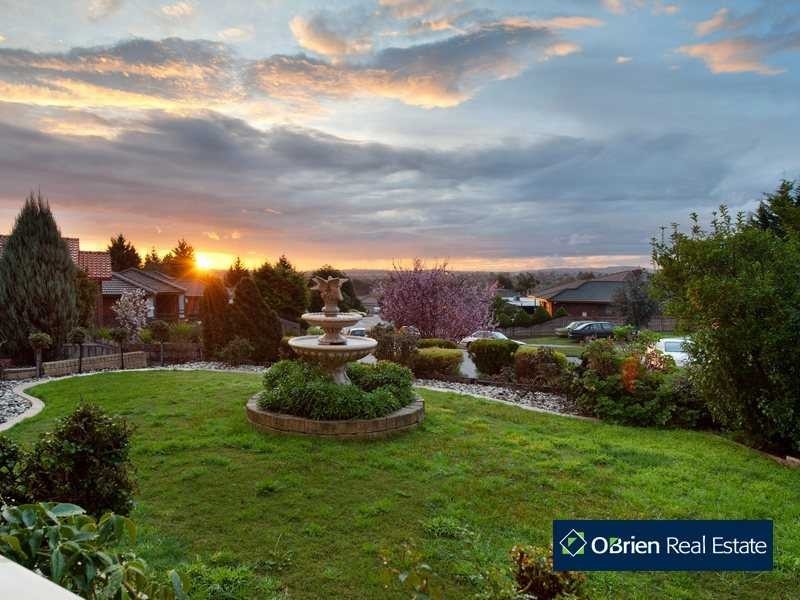 5 Laurus Court, Narre Warren VIC 3805