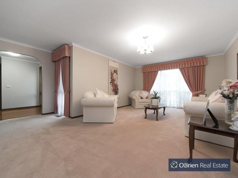 16 Hensley Court, Endeavour Hills VIC 3802