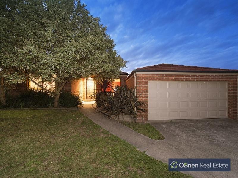 9 Sue Place, Berwick VIC 3806