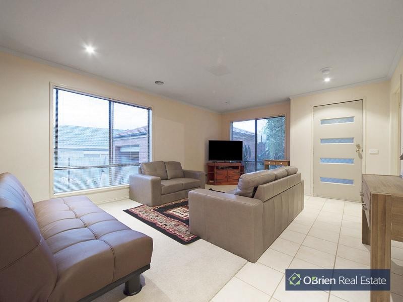 9 Sue Place, Berwick VIC 3806