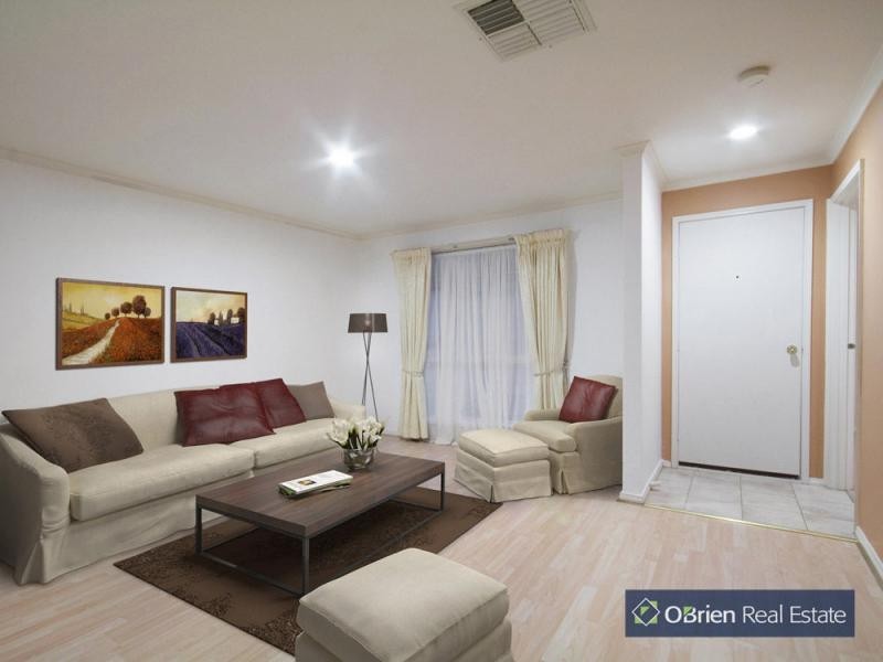 27/8 Monteith Crescent, Endeavour Hills VIC 3802