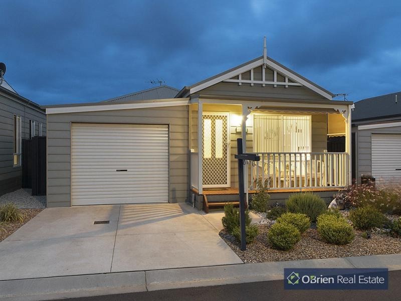Unit 2, 2 Cameron Street, Cranbourne East VIC 3977