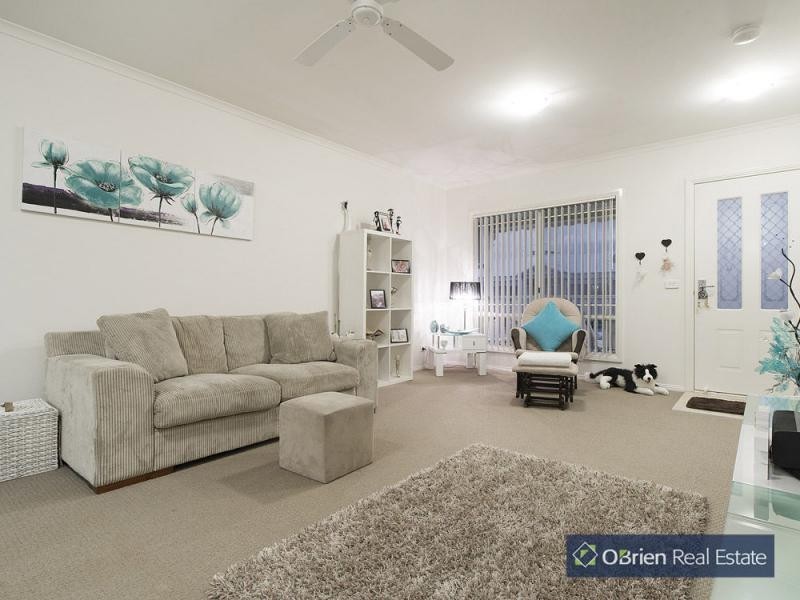 Unit 2, 2 Cameron Street, Cranbourne East VIC 3977
