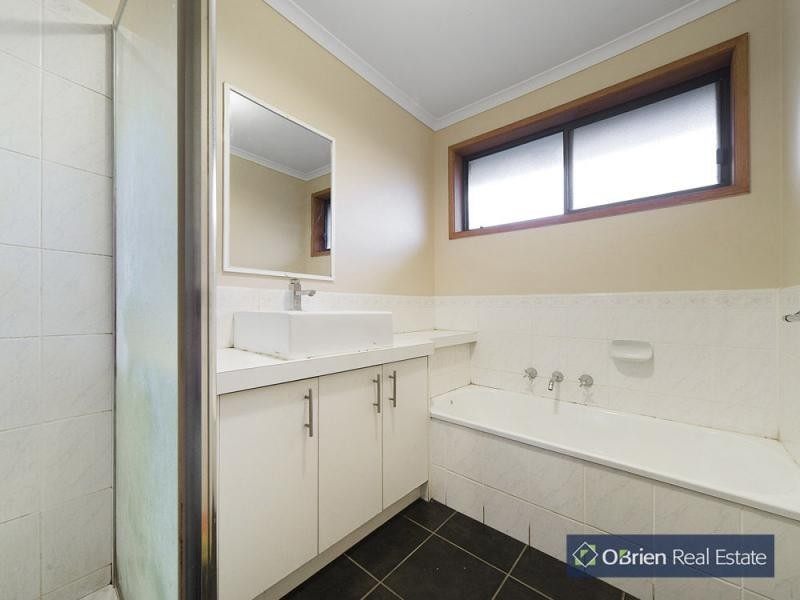 7 Carly Close, Narre Warren South VIC 3805