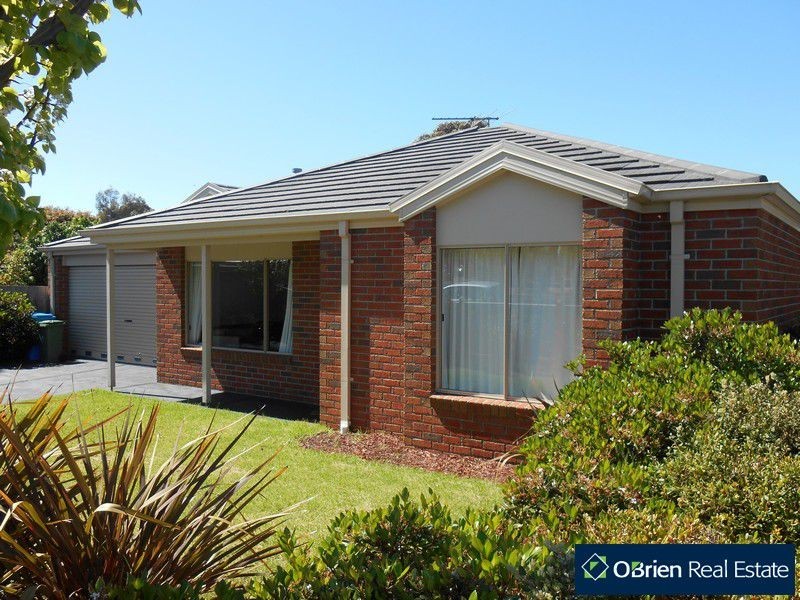 1/10 Peryman Street, Pearcedale VIC 3912