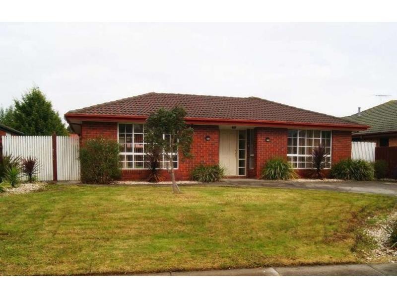 11 Cobblestone Avenue, Narre Warren South VIC 3805