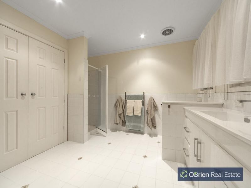 162 Craig Road, Devon Meadows VIC 3977