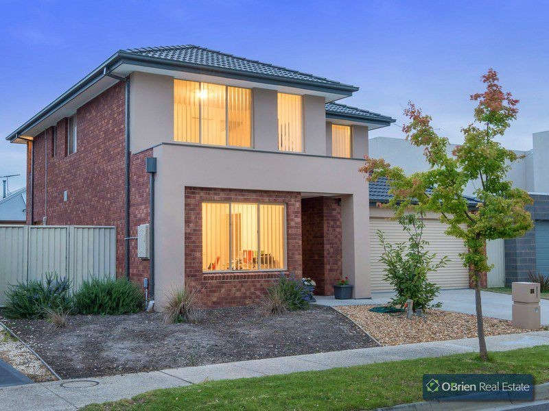 38 Kilburn Place, Pakenham VIC 3810