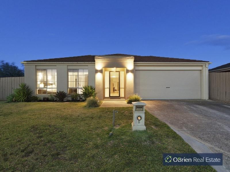 5 Jude Place, Narre Warren South VIC 3805