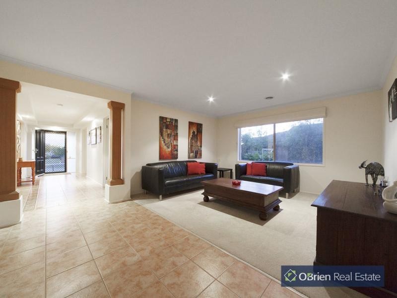 5 Jude Place, Narre Warren South VIC 3805